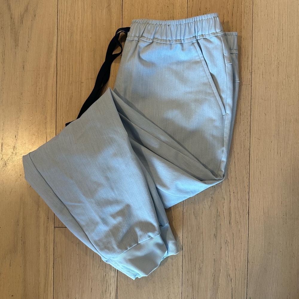 FIGS light blue “chambray” men’s joggers - worn once!